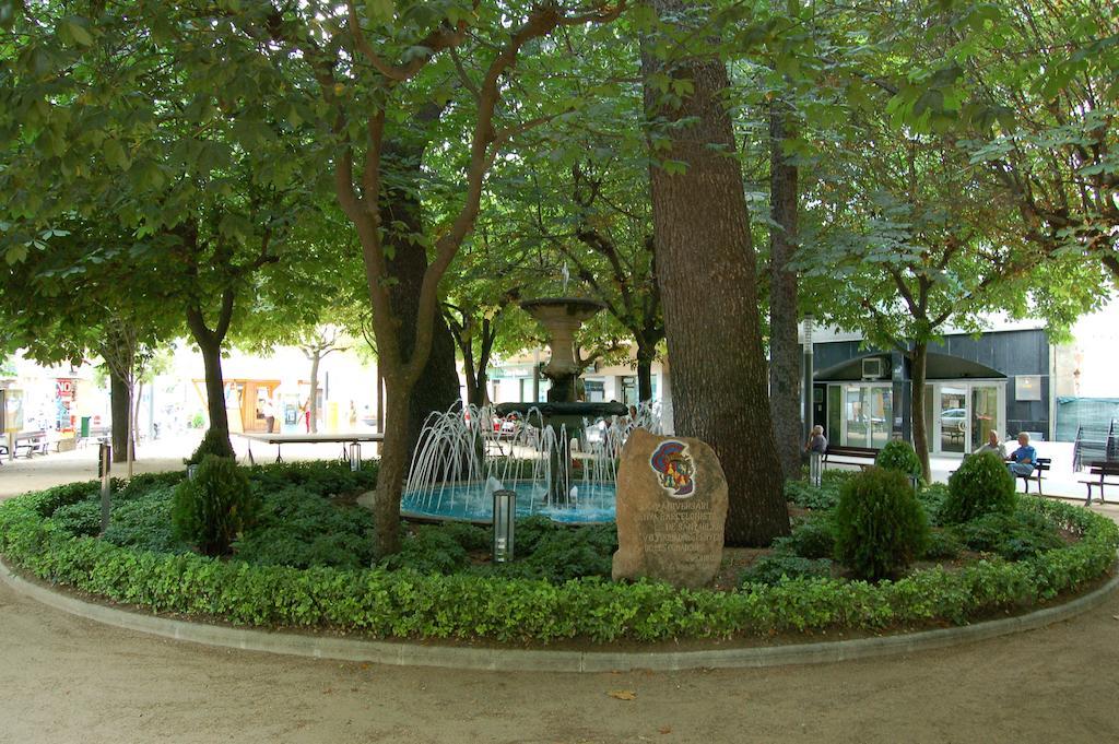 Hostal Torras 圣希拉里萨卡尔姆 外观 照片