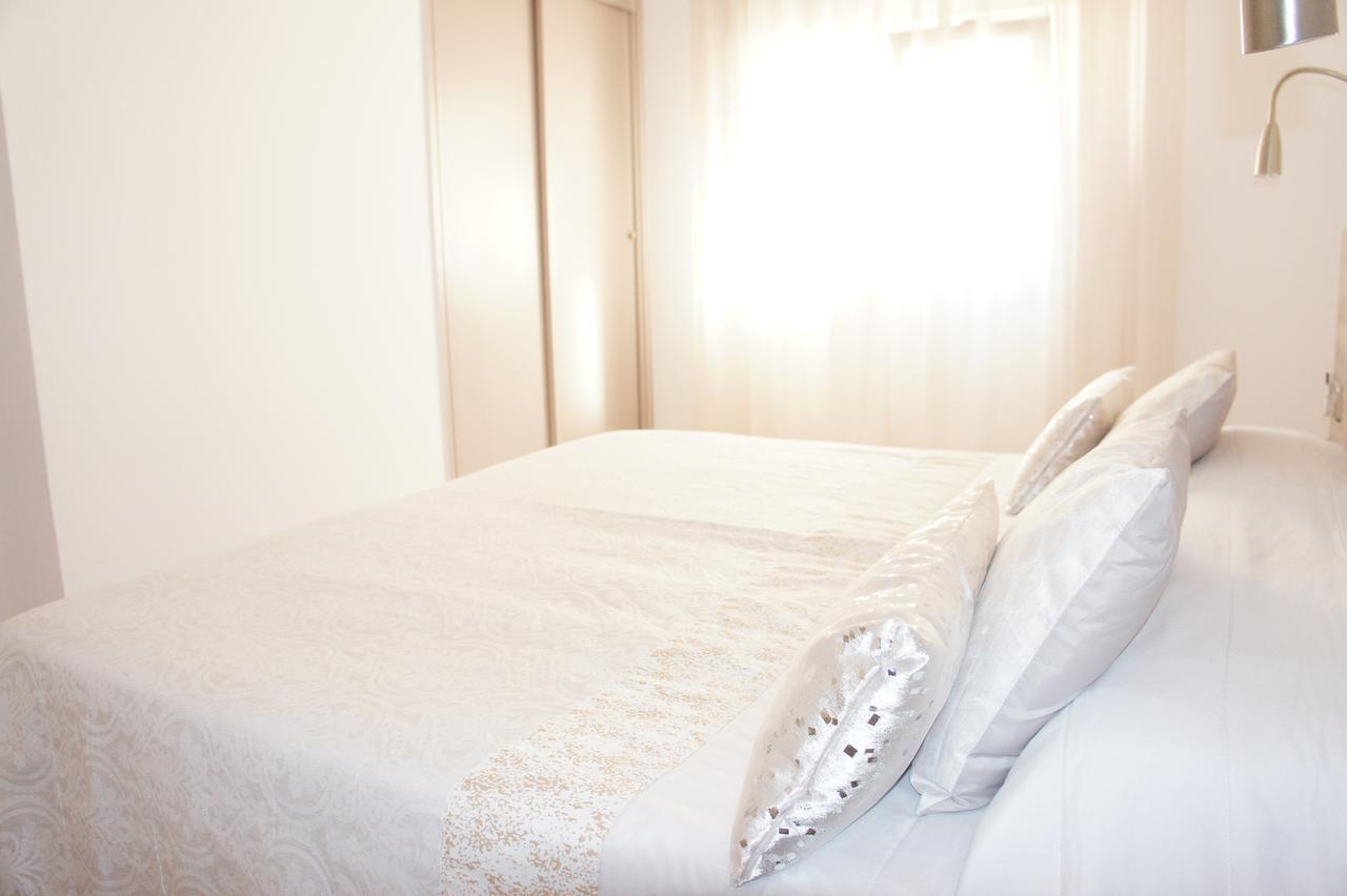 Hostal Torras 圣希拉里萨卡尔姆 外观 照片