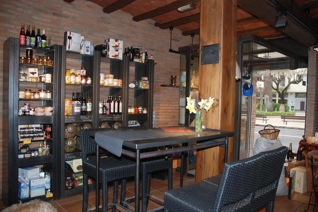 Hostal Torras 圣希拉里萨卡尔姆 外观 照片
