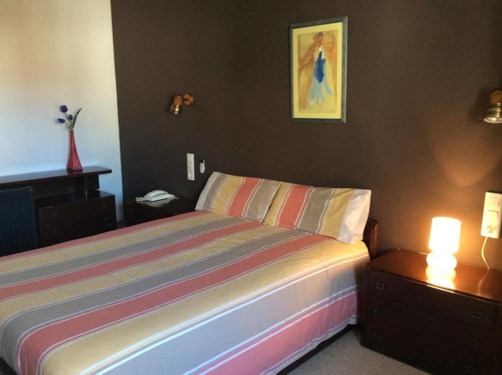 Hostal Torras 圣希拉里萨卡尔姆 外观 照片