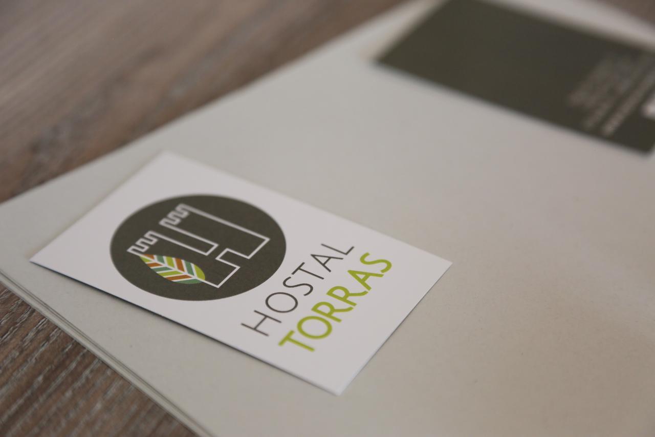 Hostal Torras 圣希拉里萨卡尔姆 外观 照片